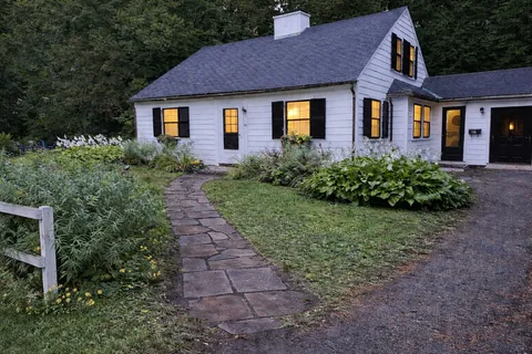 $1,150,000 | 63 Lexington Road, Concord, MA 01742