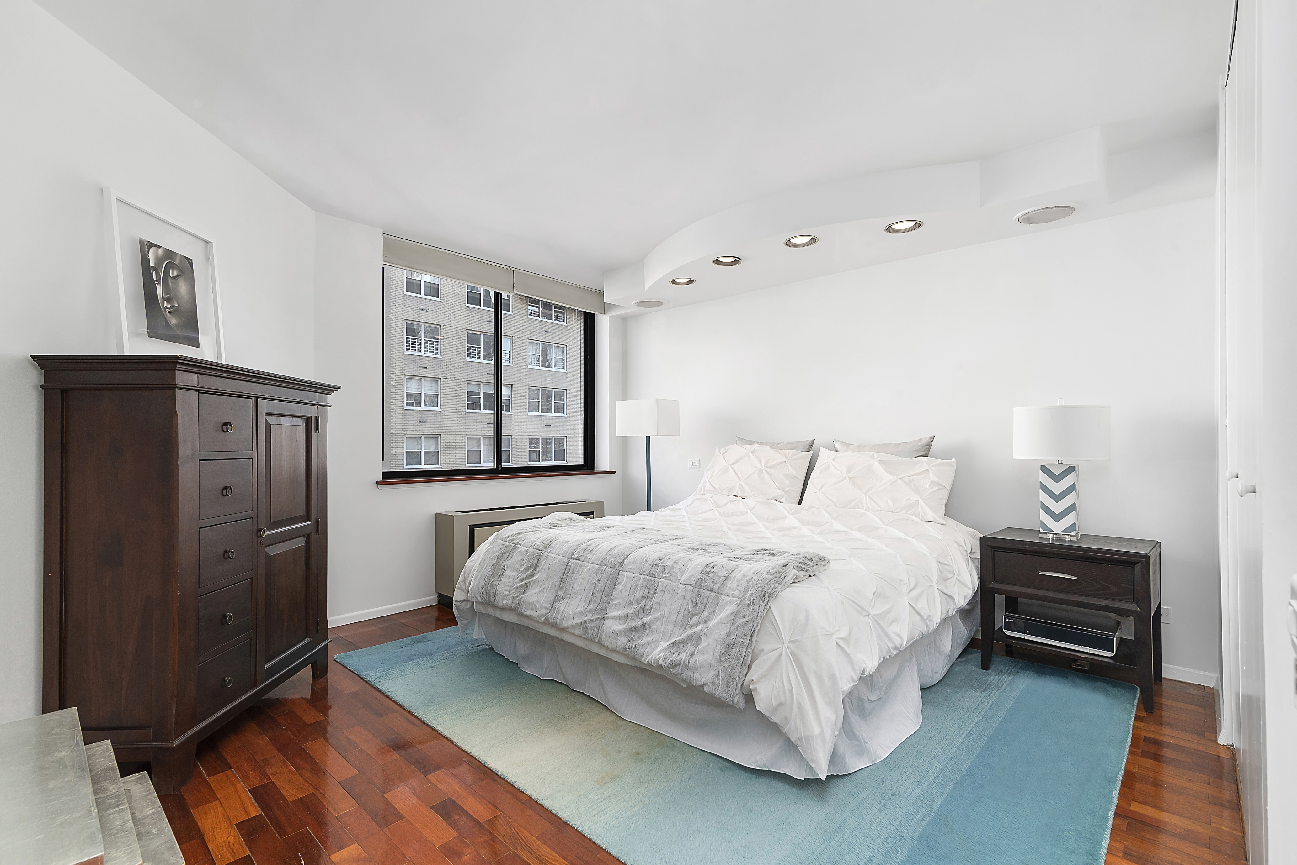 330 East 75th Street, Unit 9K Manhattan, NY 10021 - Photo 3 of 7