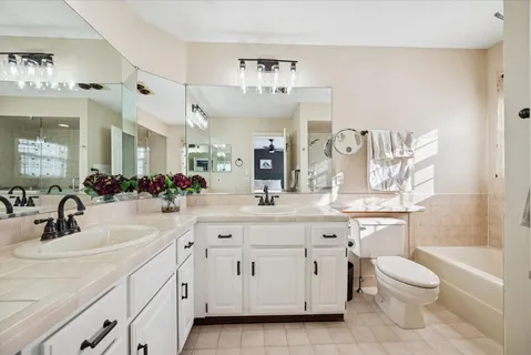 $800,000 | Spencer Lane, Bedminster, NJ 07921