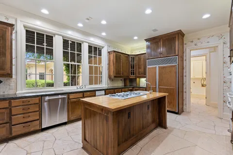 $4,250,000 | 602 Las Lomas Drive, West Lake Hills, TX 78746