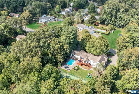 $1,775,000 | 24 Vanderbeck Lane, Mahwah, NJ 07430