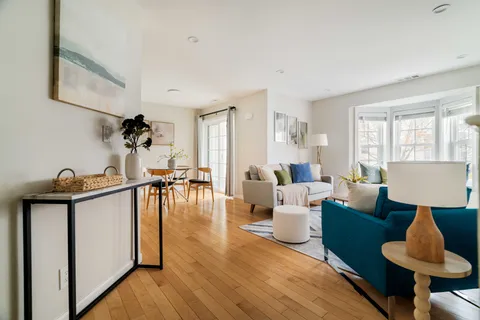 Contact Agent | 506 Gazebo Circle, Unit 506, Reading, MA 01867