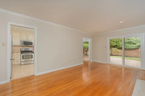 $830,000 | 3726 12th Street South, Arlington, VA 22204