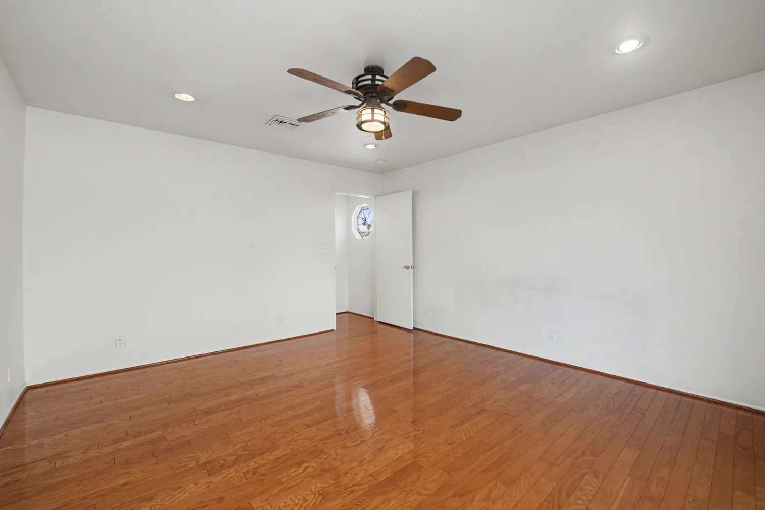 $1,349,000 | 4830 Ledge Avenue, Los Angeles, CA 91601