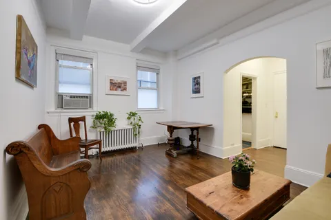 $675,000 | 264 Lexington Avenue, Unit 1D | Murray Hill