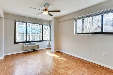 $245,000 | 3601 Wisconsin Avenue Northwest, Unit 110, Washington, DC 20016