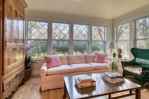 $3,000,000 | 19 Horseshoe Drive, East Hampton, NY 11937