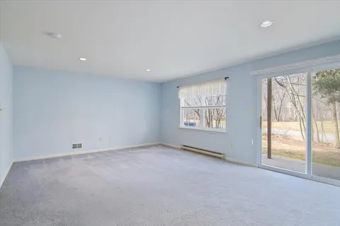 $470,000 | 60 Hickory Way, Mount Arlington, NJ 07856