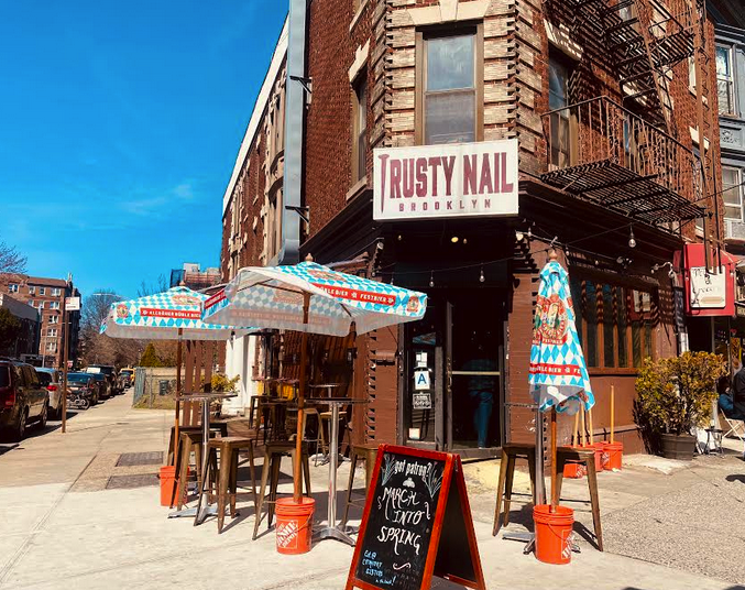 601 East 19th Street, Unit 6J Brooklyn, NY 11226 - Photo 8 of 10 a view of street with sitting area