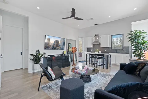 $765,500 | 308 Onion Street, Austin, TX 78702