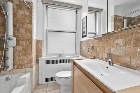 $850,000 | 263 West End Avenue, Unit 2C | Upper West Side