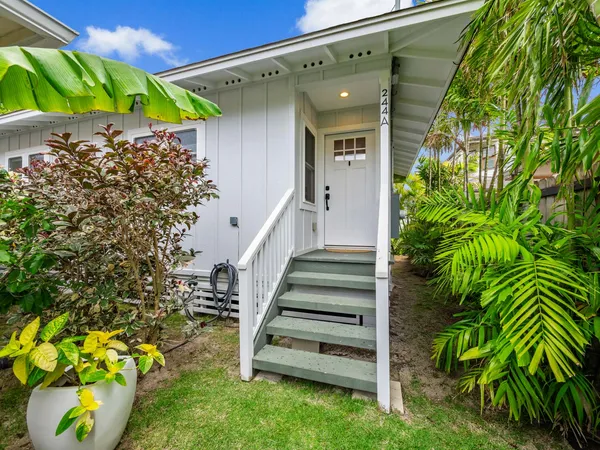 $3,395,000 | 244 Awakea Road, Kailua, HI 96734