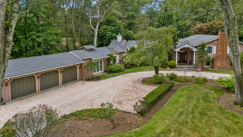 $2,495,000 | 11 Quaker Ridge Drive, Brookville, NY 11545