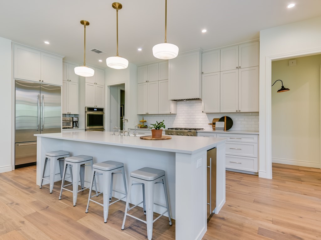 4102 Deepwoods Drive Austin, TX 78731 - Photo 8 of 29