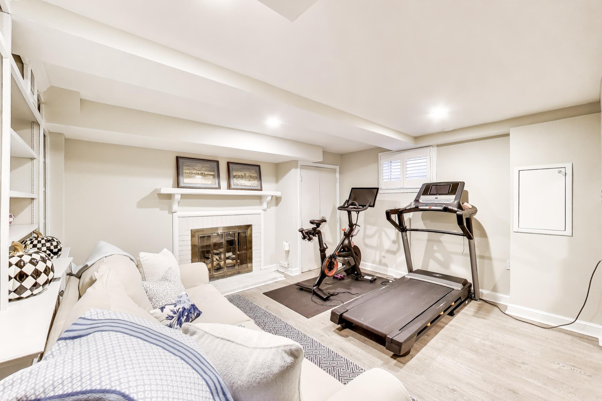 5205 Falmouth Road Bethesda, MD 20816 - Photo 38 of 50