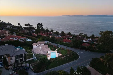 $4,590,000 | 900 Vía Nogales, Palos Verdes Estates, CA 90274