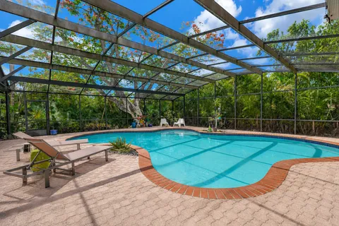 $1,799,000 | 6952 Southwest 149th Terrace, Palmetto Bay, FL 33158