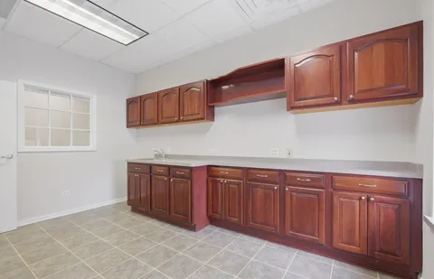 $3,150,000 | 6475 Washington Street, Gurnee, IL 60031