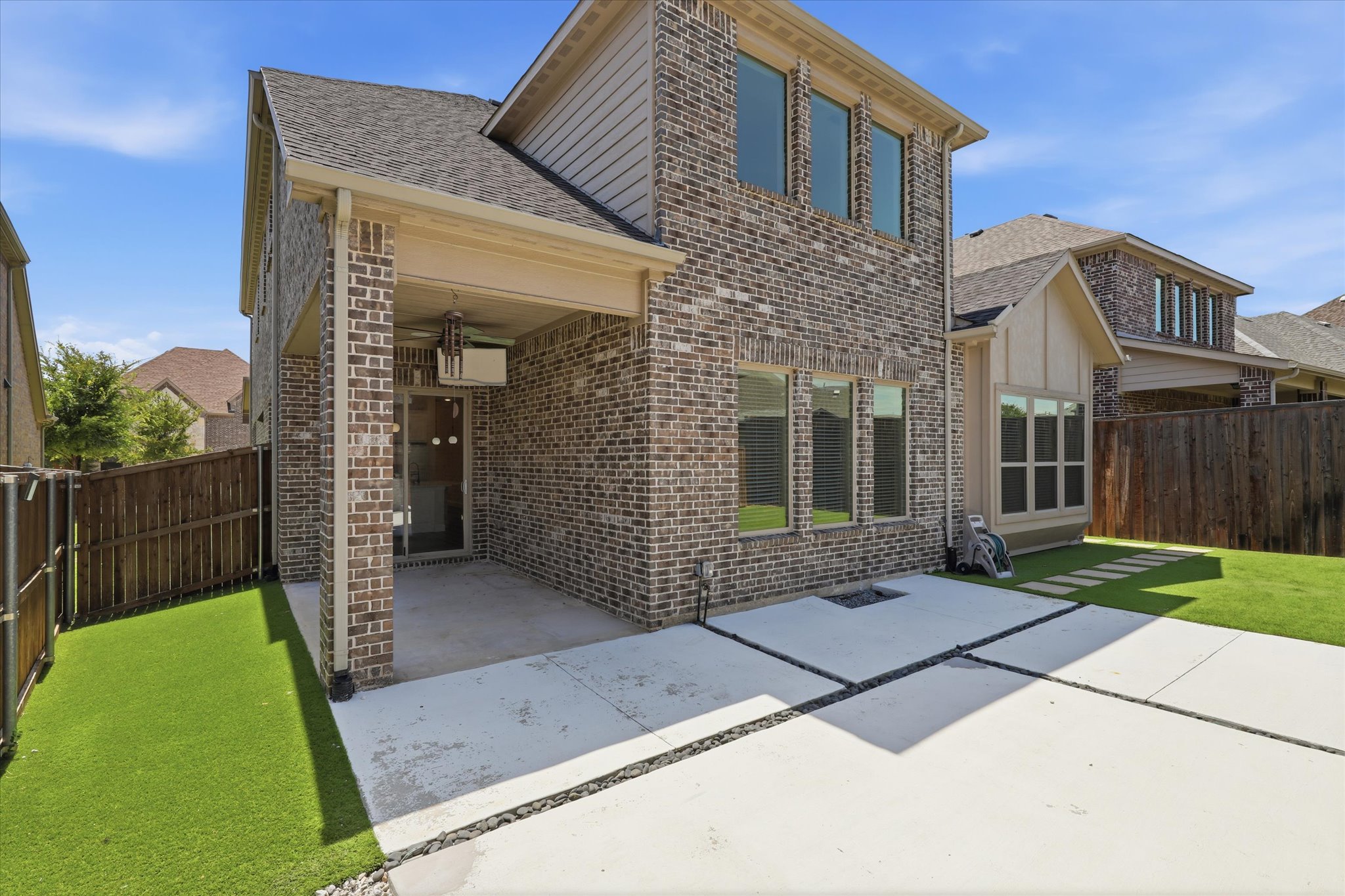 2433 Mare Road Carrollton, TX 75010 - Photo 34 of 41 Gallery Image 34