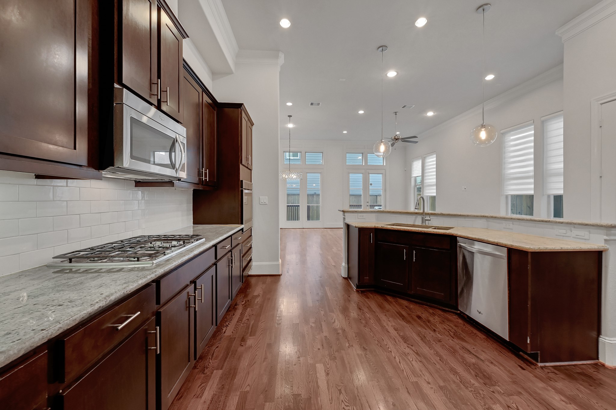 5731 Kiam Street, Unit B Houston, TX 77007 - Photo 5 of 27