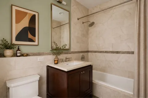 $599,000 | 1 Hanson Place, Unit 25C | Fort Greene