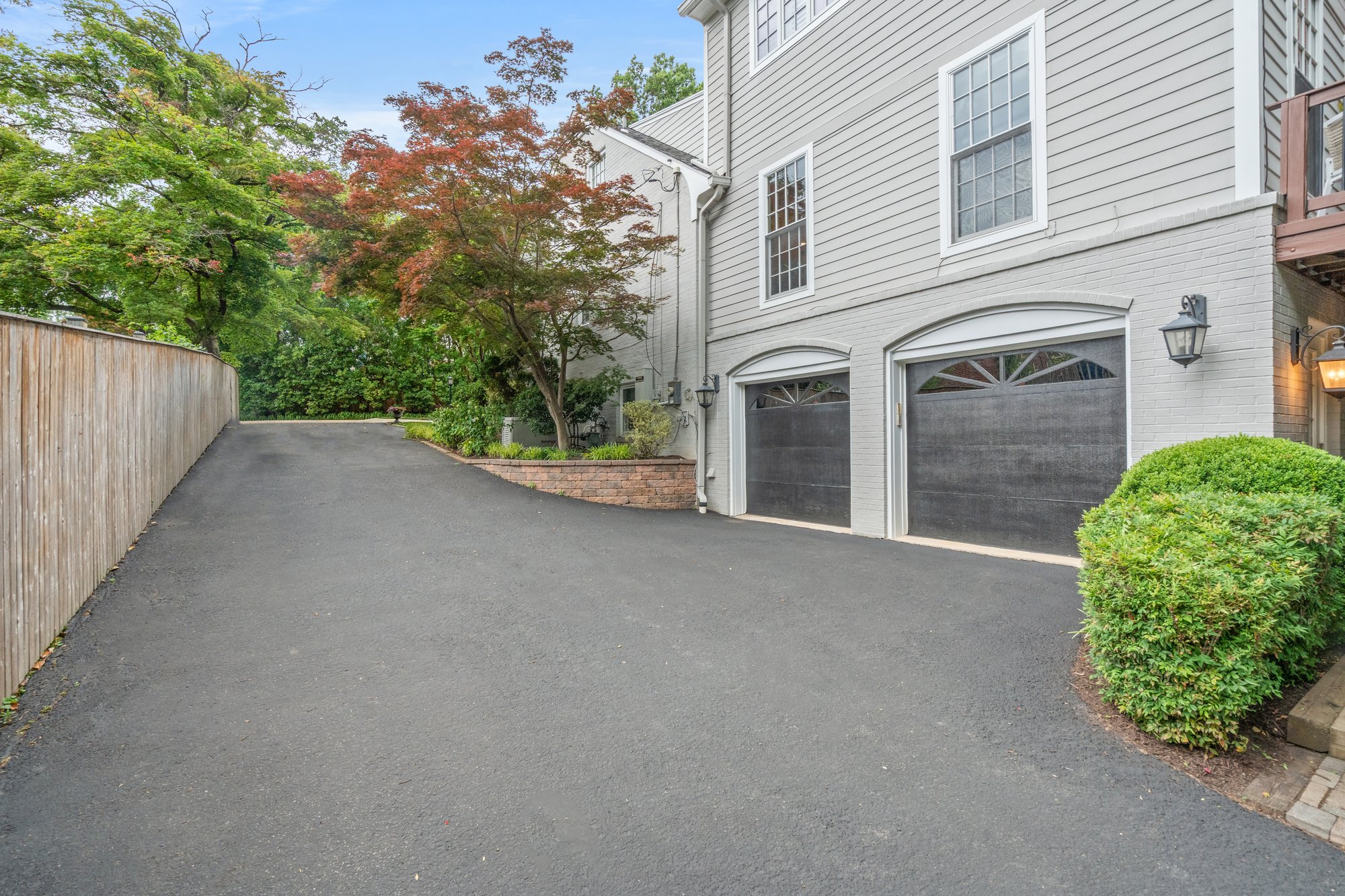 301 Columbia Road Alexandria, VA 22302 - Photo 3 of 27