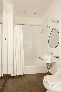 $2,650,000 | 252 7th Avenue, Unit 5R | Chelsea