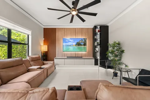 $1,395,000 | 15450 Northwest 88th Avenue, Miami Lakes, FL 33018