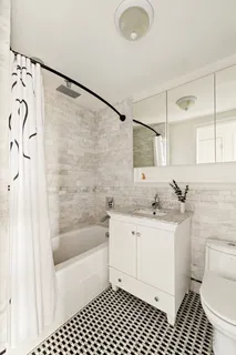 $2,575,000 | 910 Union Street, Unit 5B | Park Slope