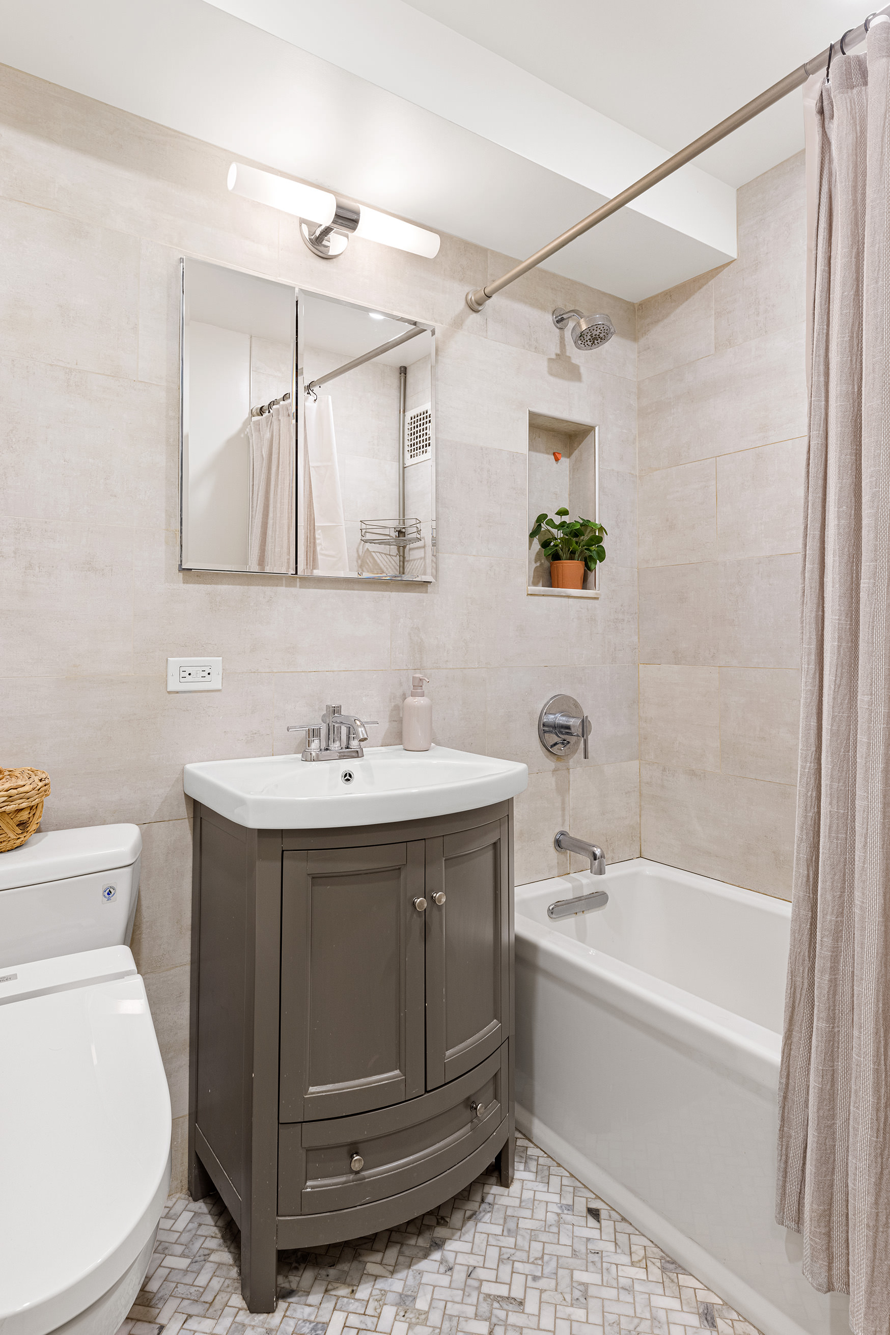 175 Willoughby Street, Unit 2K Brooklyn, NY 11201 - Photo 5 of 8