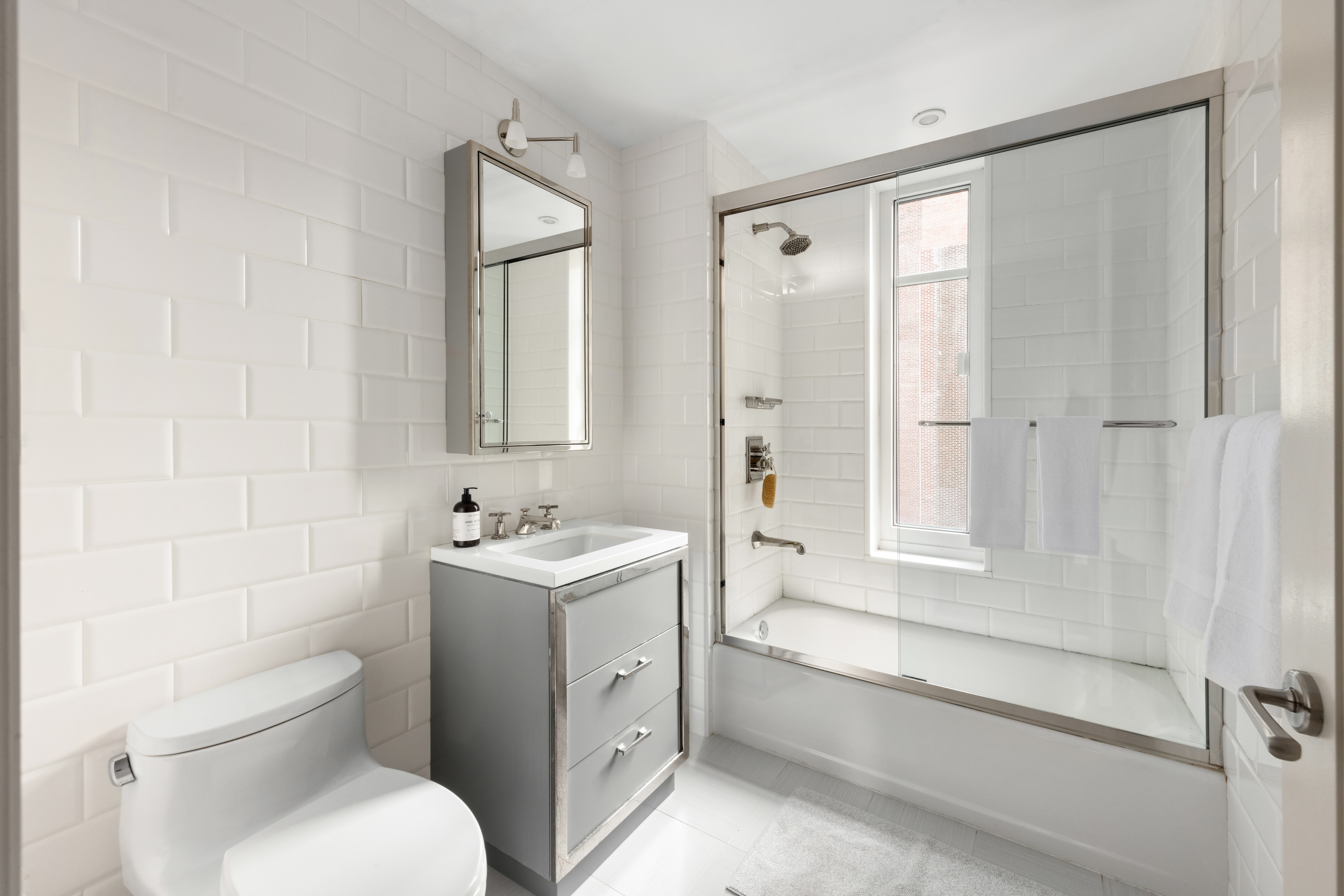 200 East 79th Street, Unit 10B Manhattan, NY 10075 - Photo 14 of 17