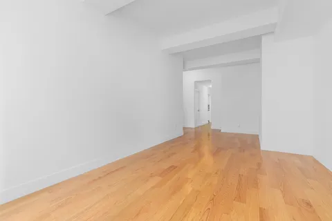 $890,000 | 99 John Street, Unit 819 | Financial District