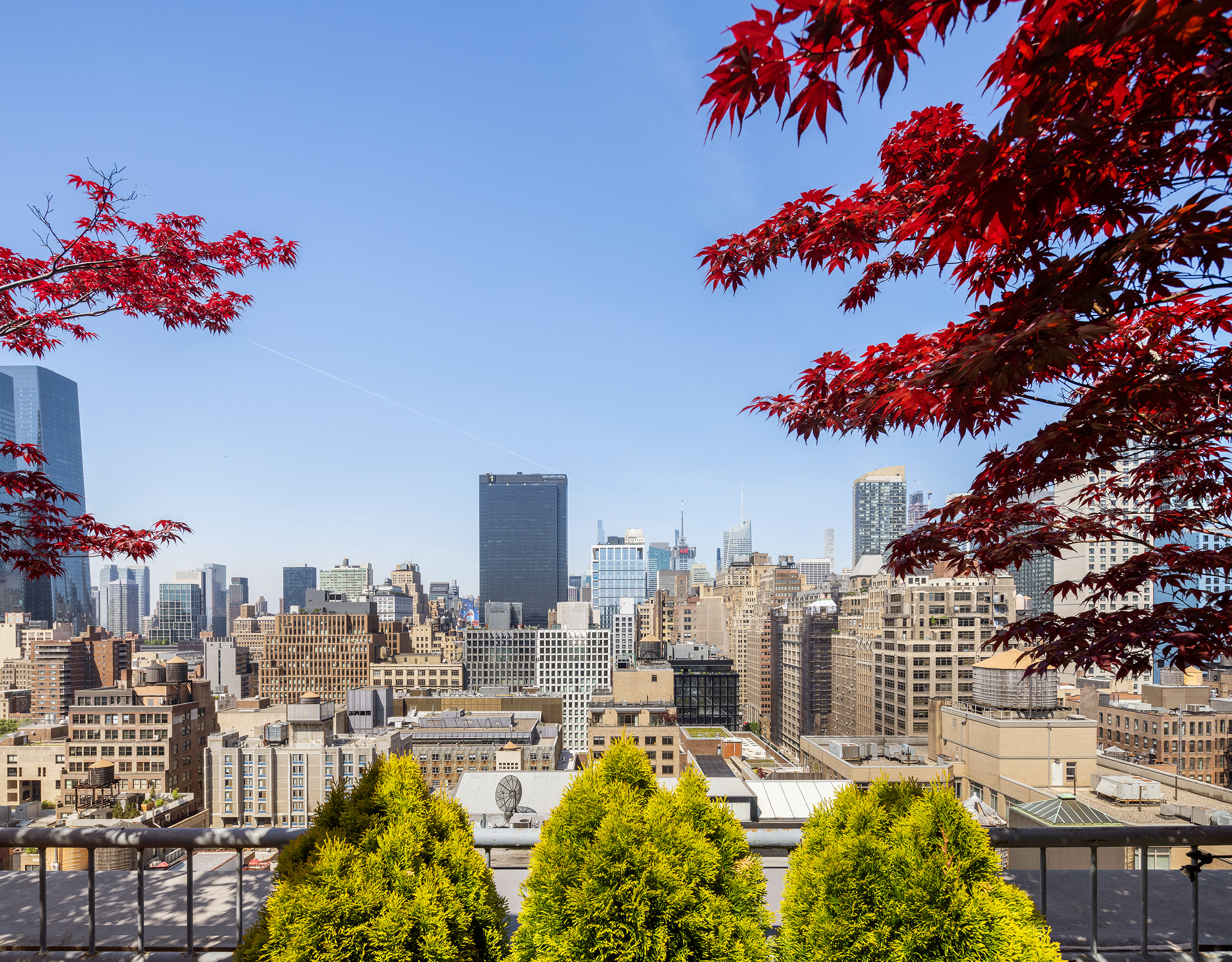 252 7th Avenue, Unit PHG Manhattan, NY 10001 - Photo 15 of 27 a view of a city