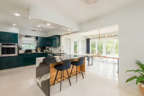 $1,398,000 | 7308 North Ola Avenue, Tampa, FL 33604