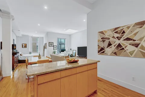 $849,000 | 91 Grand Avenue, Unit 3G | Clinton Hill