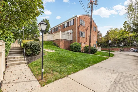 $545,000 | 1545 North Van Dorn Street, Unit A, Alexandria, VA 22304