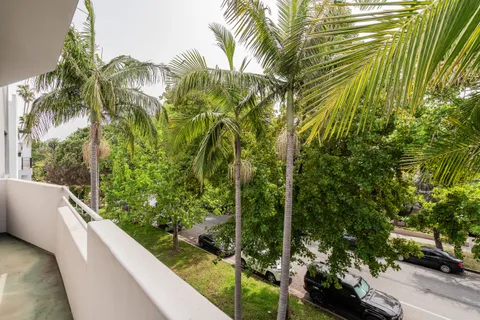 $2,795,000 | 833 17th Street, Unit 4, Santa Monica, CA 90403