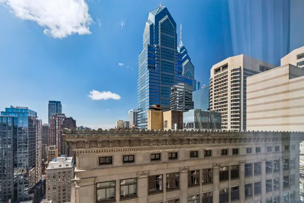 $255,000 | 111 South 15th Street, Unit 2106, Philadelphia, PA 19102