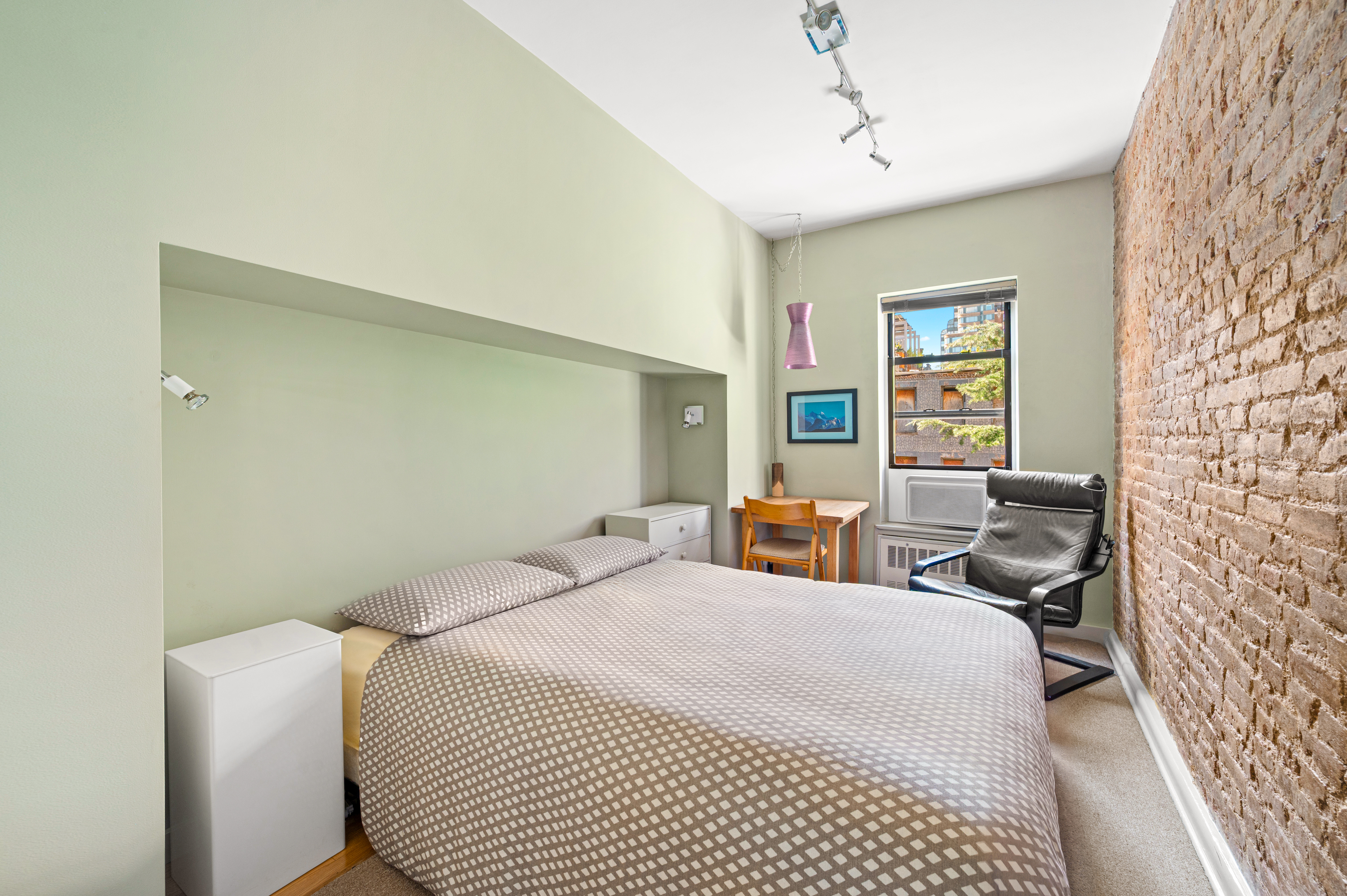 130 West 71st Street, Unit 10 Manhattan, NY 10023 - Photo 3 of 7 Gallery Image 3