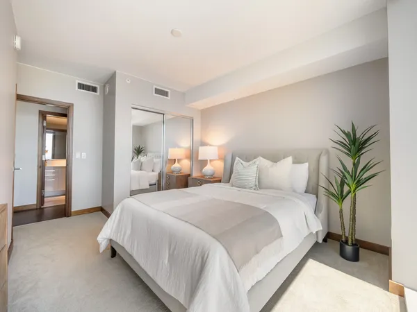 $3,495,000 | 1555 Kapiolani Boulevard, Unit 2002, Honolulu, HI 96814
