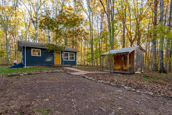 $225,000 | 117 White Oaks Road, Beach Lake, PA 18405