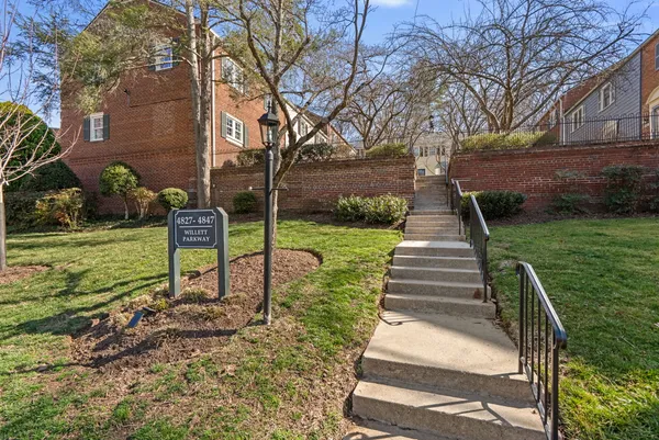 $895,000 | 4843 Willett Parkway, Unit 83, Chevy Chase, MD 20815