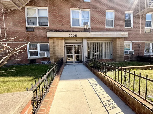 $1,550 | 9205 Ridge Boulevard, Unit 6K | Bay Ridge