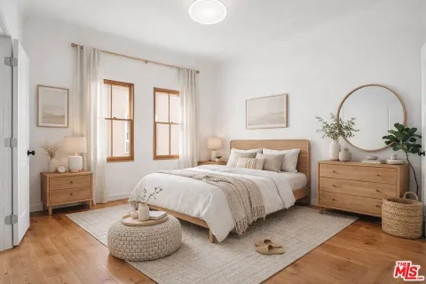 $995,000 | 346 1/2 North Gardner Street, Los Angeles, CA 90036