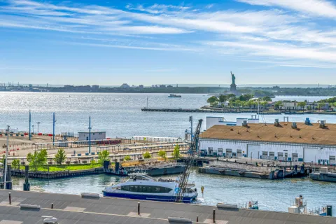 $1,100,000 | 160 Imlay Street, Unit 4E3 | Red Hook