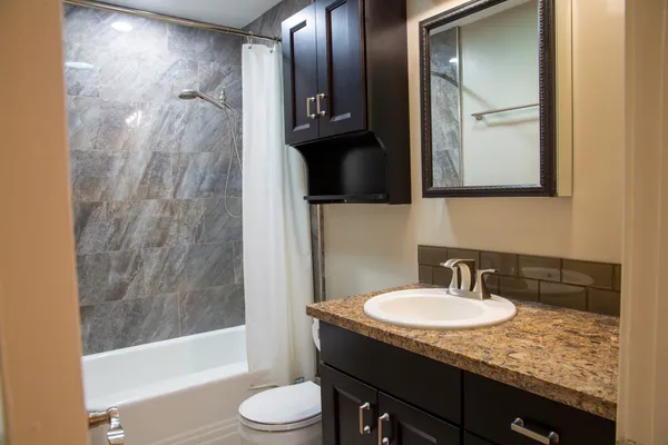 $4,200 | 8 Glenwood Drive, Napa, CA 94559