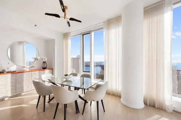 $6,695,000 | 50 West Street, Unit 37C | Financial District