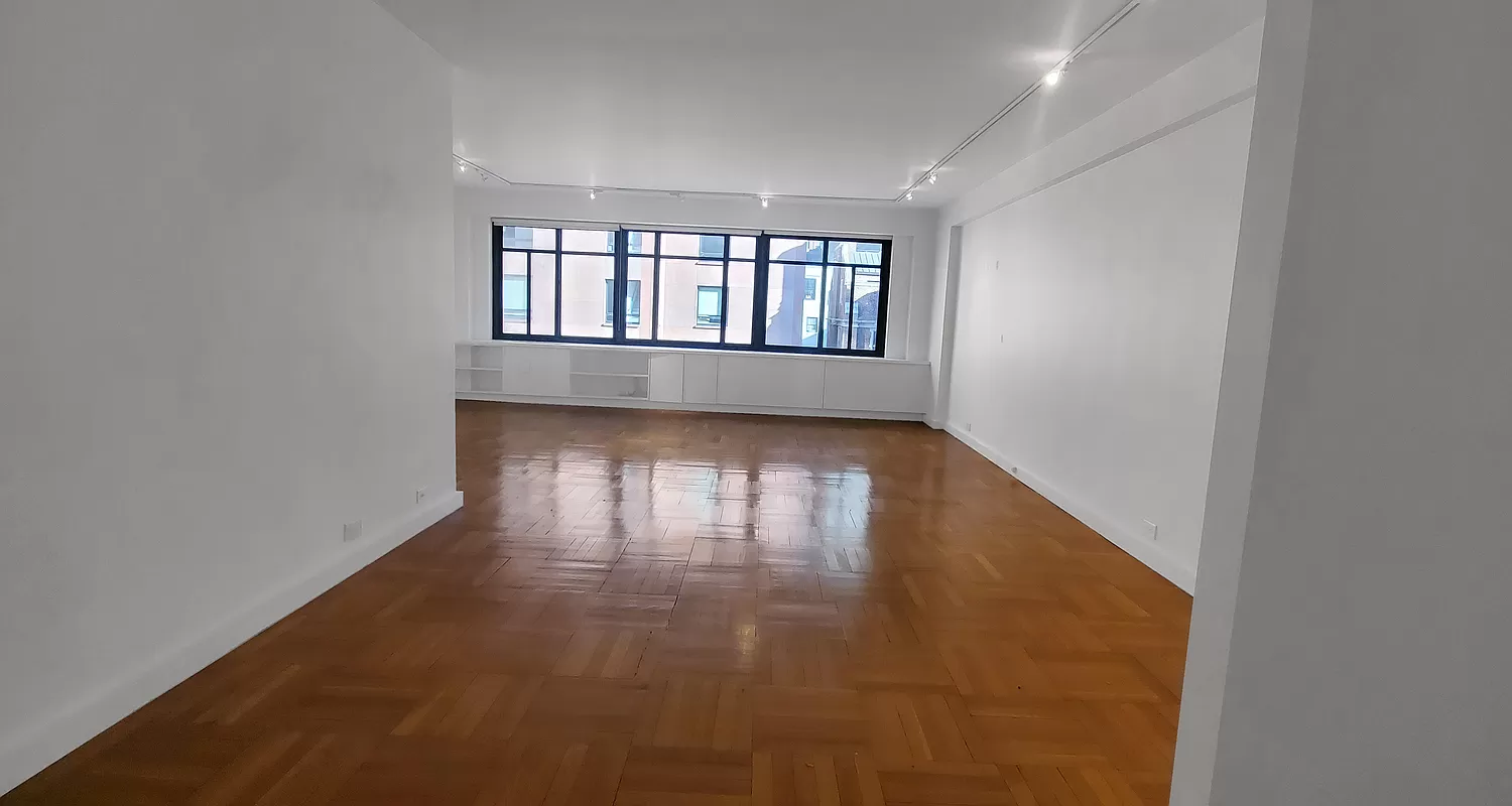 715 Park Avenue, Unit 7D Manhattan, NY 10021 - Photo 3 of 13