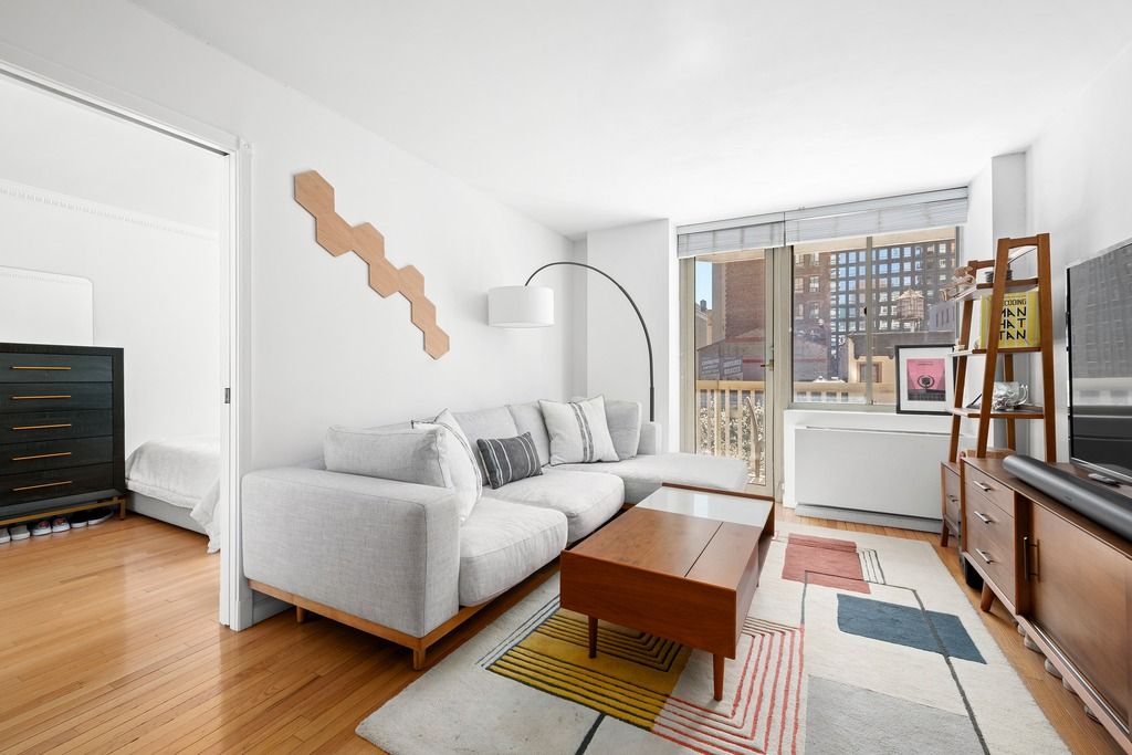 $3,800 | 50 Lexington Avenue, Unit 5F | Flatiron