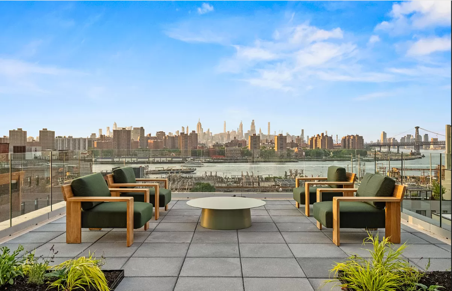 218 Front Street, Unit 231 Brooklyn, NY 11201 - Photo 29 of 35 a view of a terrace with sitting area